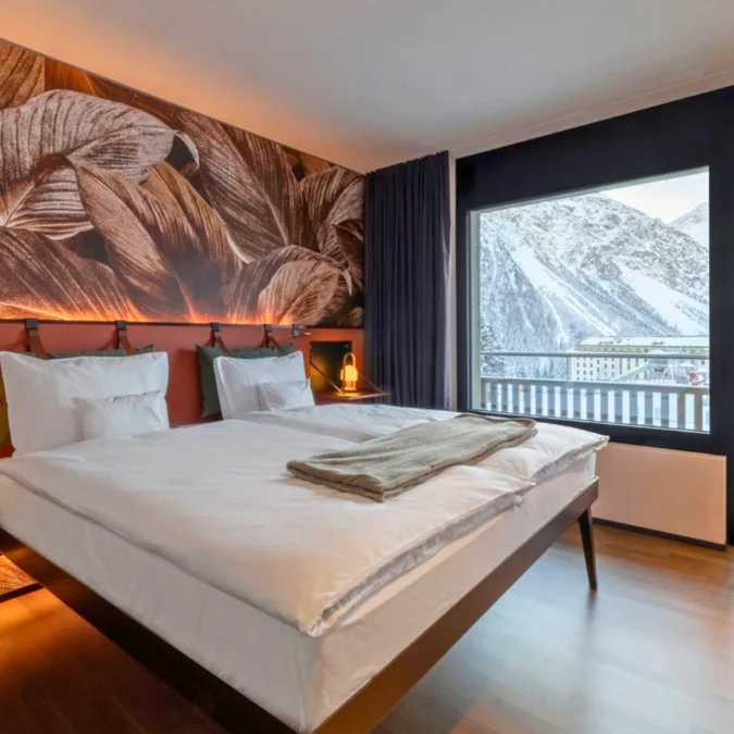 AVES HOTEL